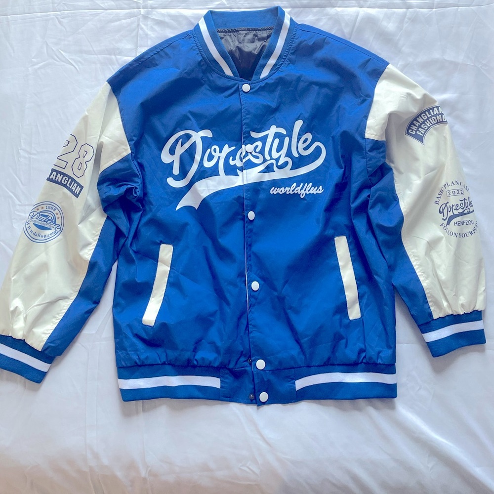 Men/women’s fashion Bomber jacket NWT. Size large